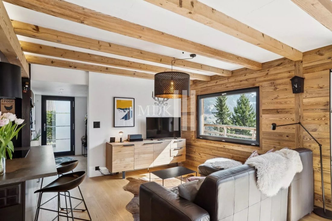 Chalet With Spectacular Views Of The Dents Du Midi Mountains