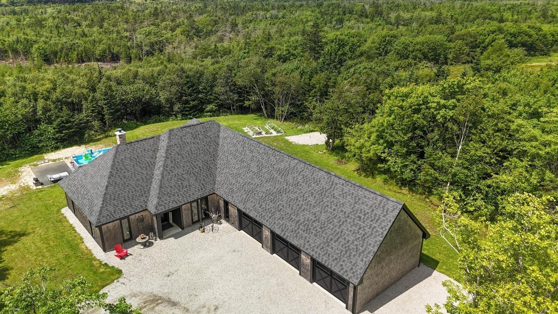 House in Yarmouth, Nova Scotia, Canada 2 - 17411277