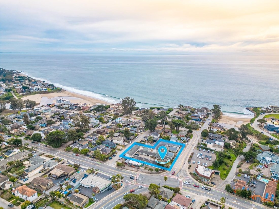 Santa Cruz, California, United States 2 - 17410024