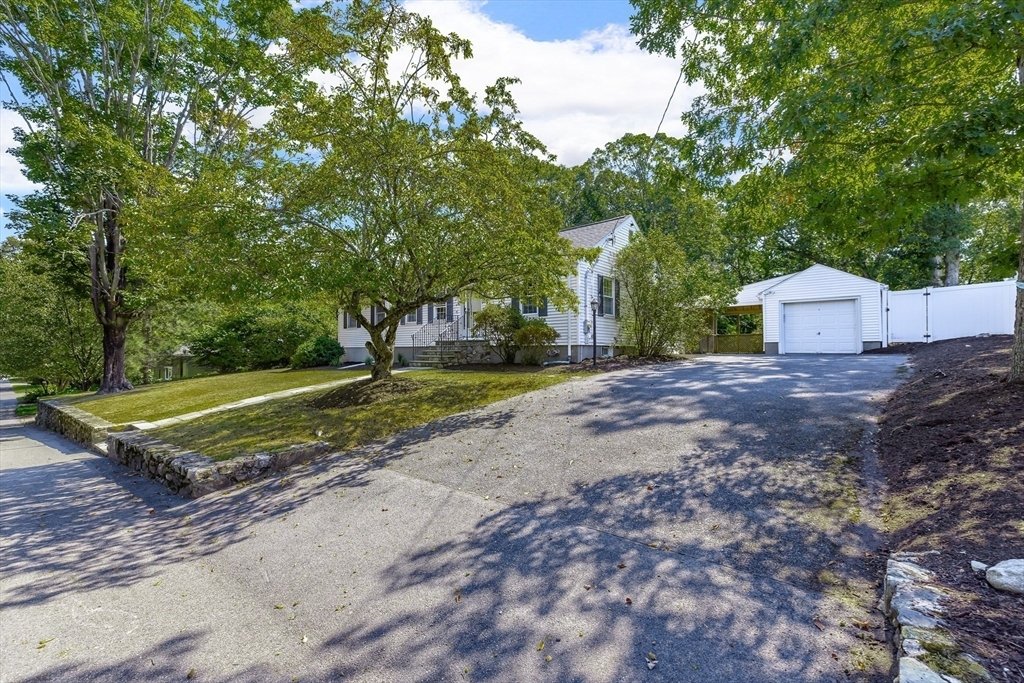 House in Needham, Massachusetts, United States 2 - 17413325