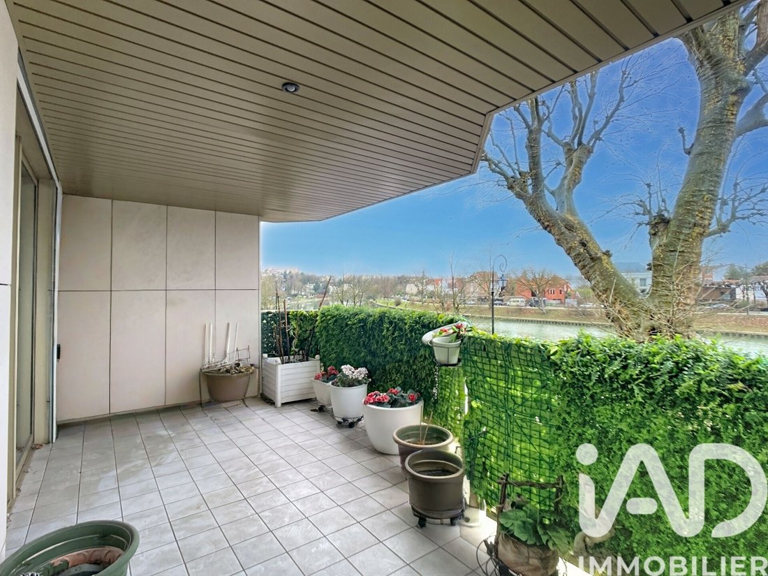 Apartment in L'Ile d'Amour, Le Perreux-sur-Marne, France 3 - 17420300