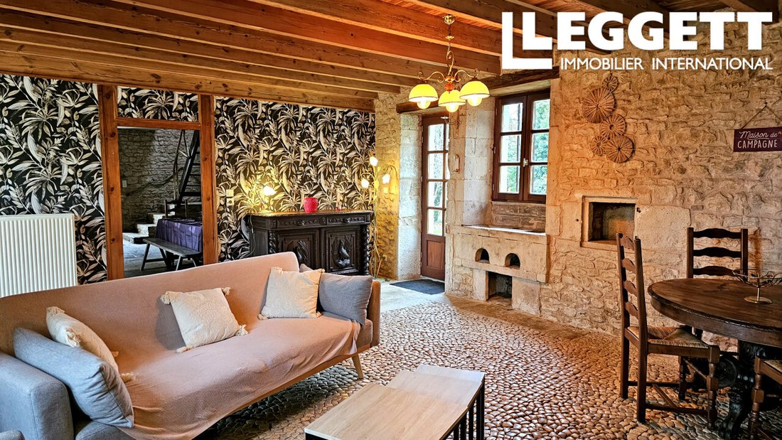 Farm Ranch in Vouleme, Nouvelle-Aquitaine, France 2 - 16873475