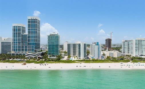 Condo in Miami Beach, Florida, United States 1