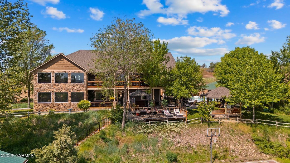 House in Yakima, Washington, United States 2 - 17413265