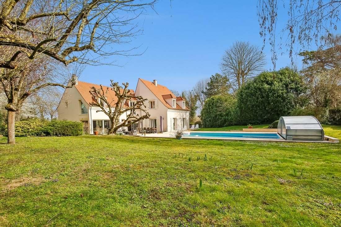 House in Le Plateau, Louveciennes, France 1 - 17411876