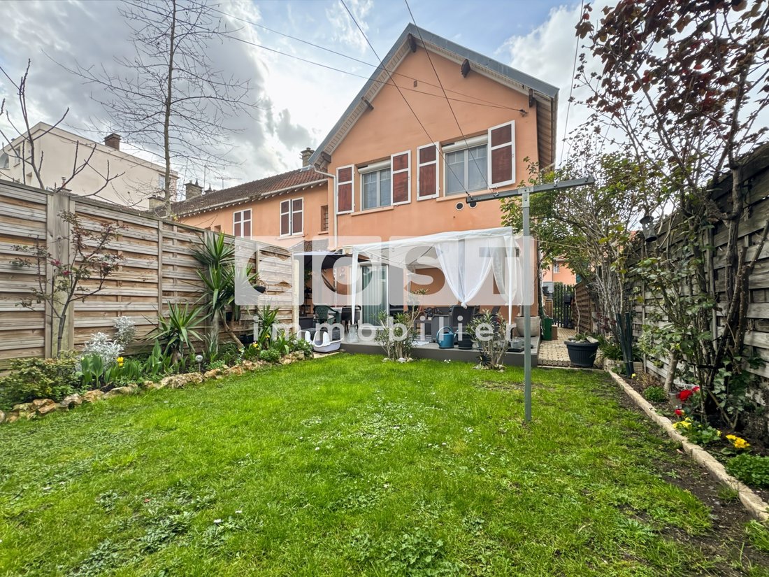 House in Gennevilliers, Ile-de-France, France 4 - 17412854