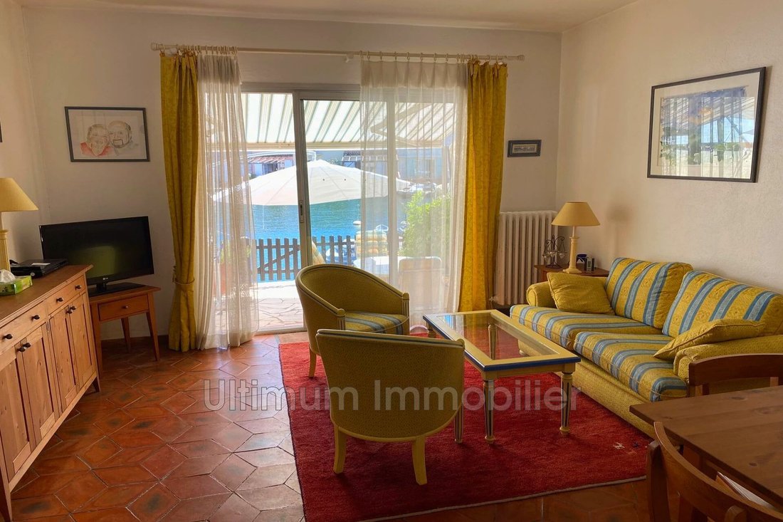 Villa in Port Grimaud, Grimaud, Provence-Alpes-Côte d'Azur 4 - 17408068