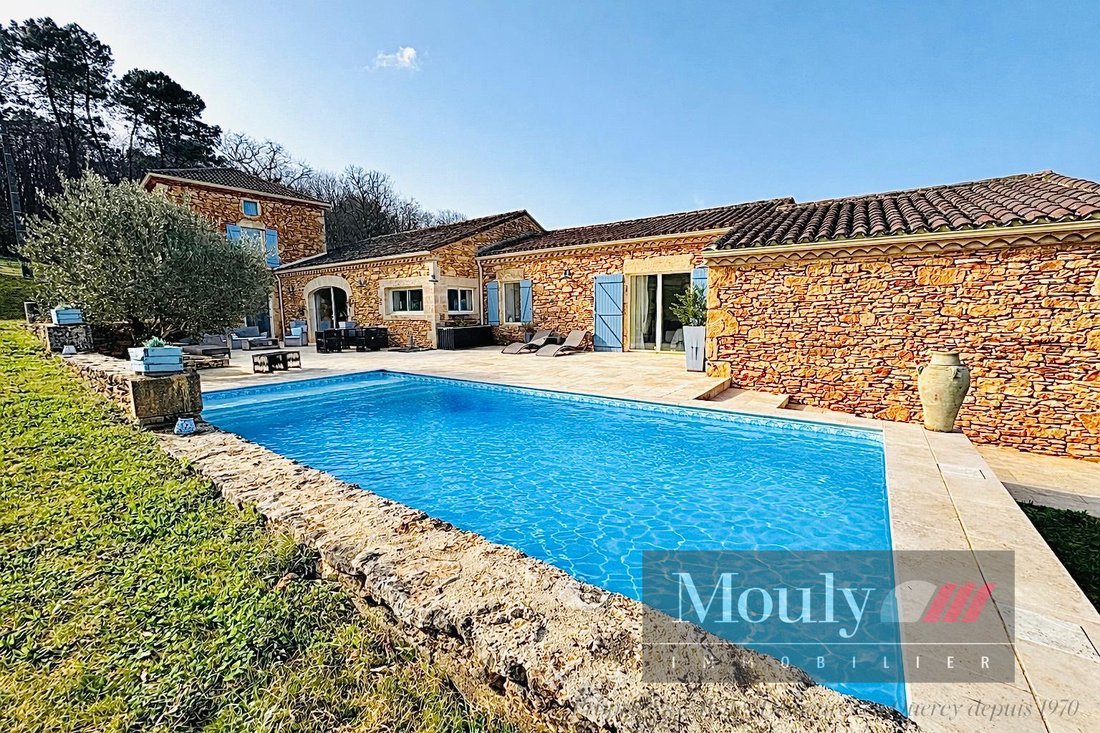 Estate in Puy-l'Évêque, Occitania, France 5 - 17133752