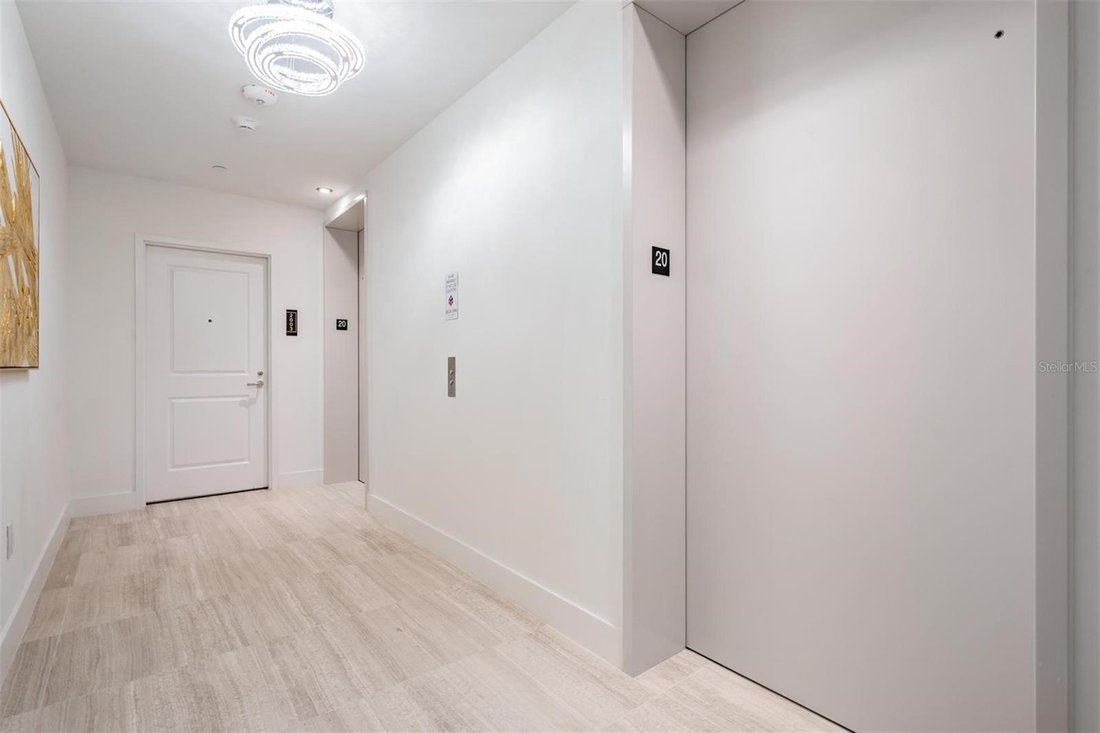 Condo in Tampa, Florida, United States 4 - 17309921