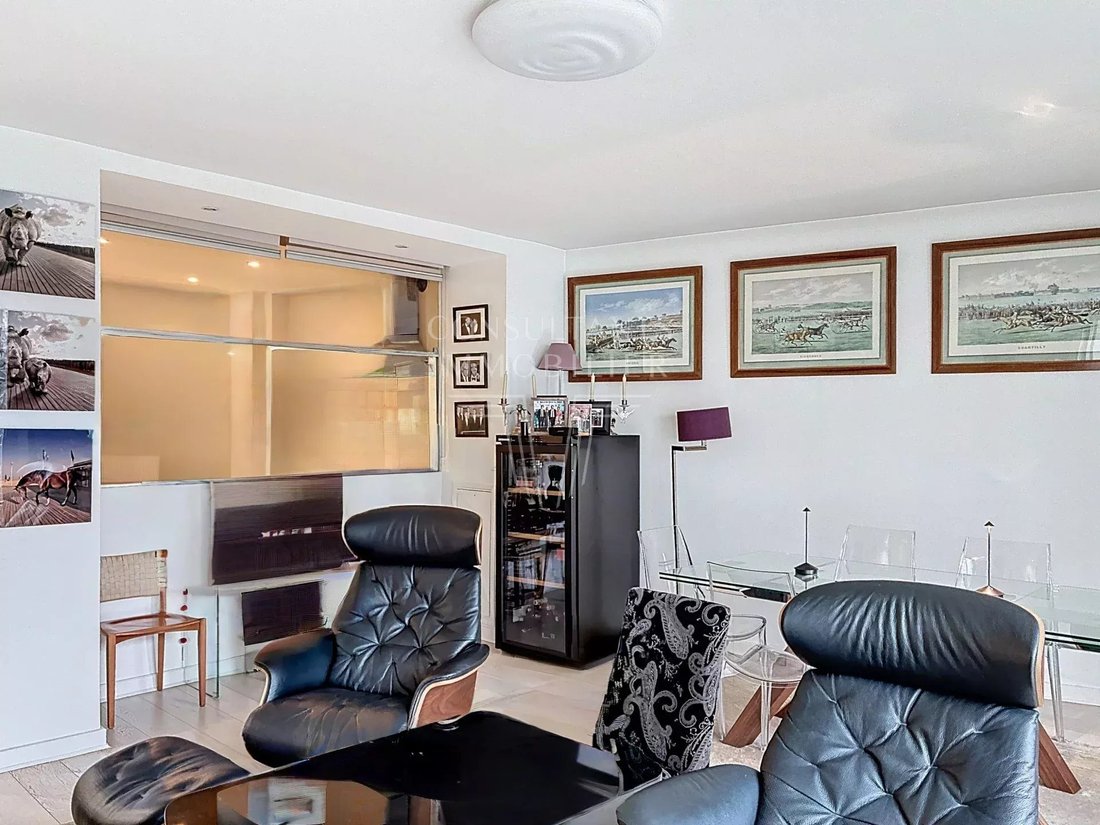 Apartment in Charles Laffitte, Neuilly-sur-Seine, France 4 - 17409694