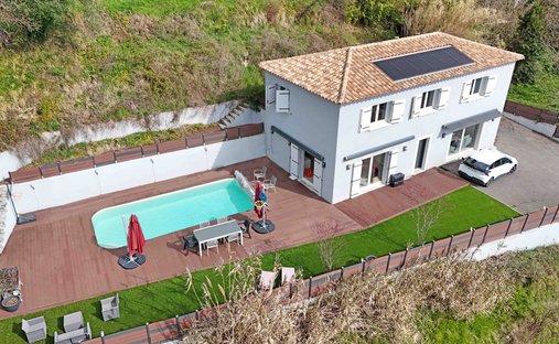 Villa a Plan di Noves, Venza, Francia 1