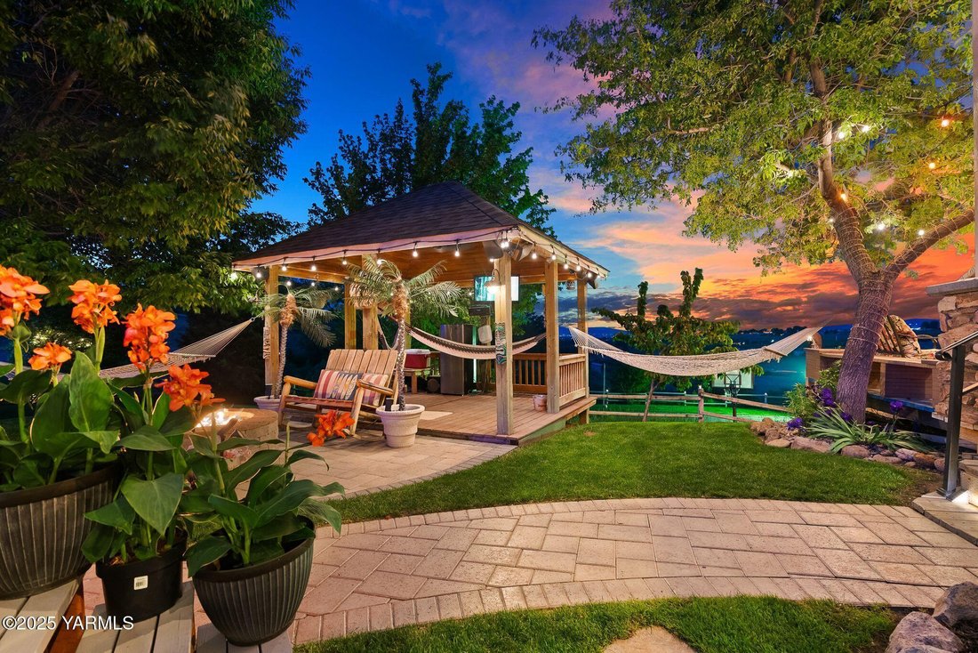 House in Yakima, Washington, United States 4 - 17413265