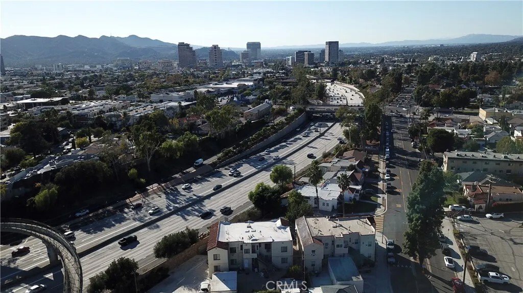 Glendale, California, United States 2 - 16558807