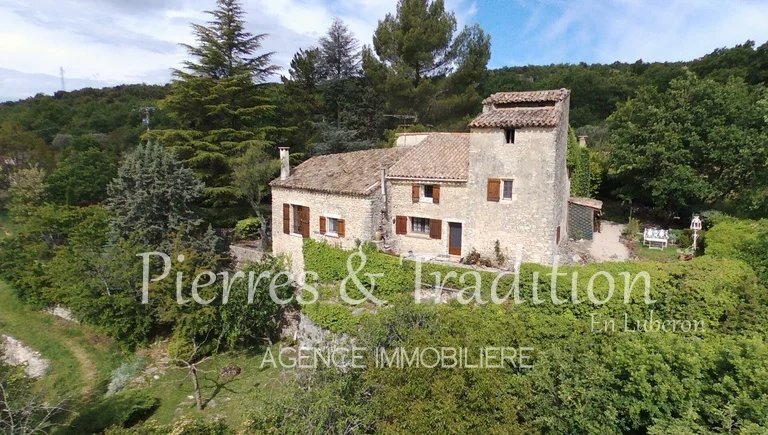 Estate in Viens, Provence-Alpes-Côte d'Azur, France 2 - 17412259