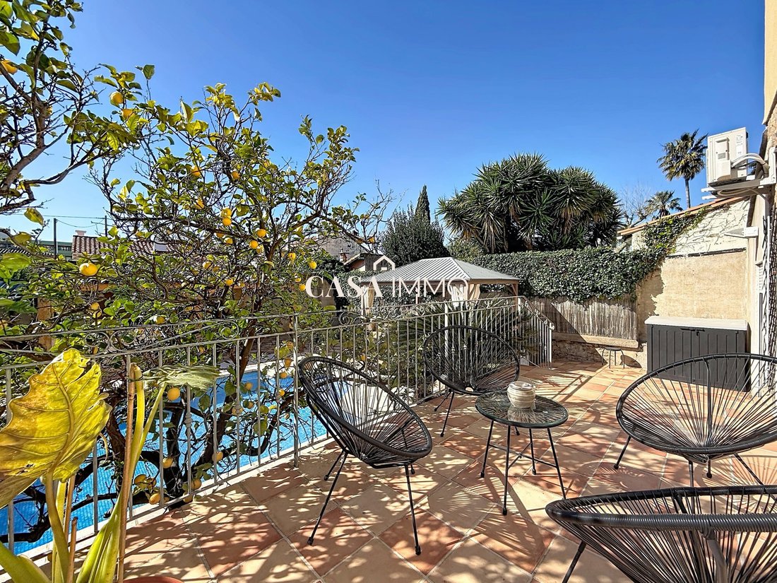 House in Hyeres, Provence-Alpes-Côte d'Azur, France 4 - 17412872