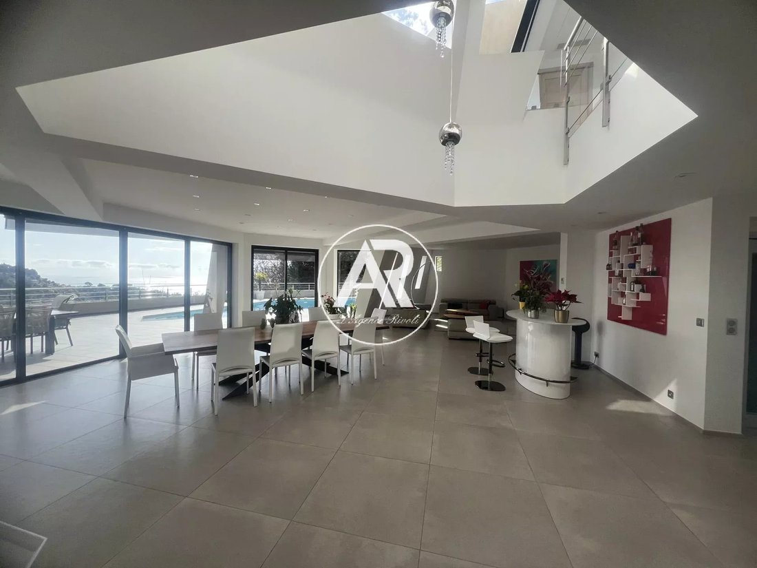 Villa in Menton, Provence-Alpes-Côte d'Azur, France 4 - 17420471
