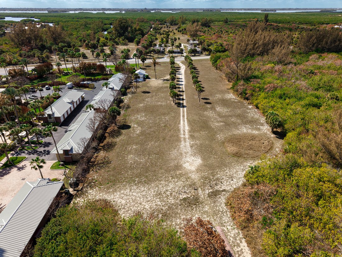 Land in Fort Pierce, Florida, United States 4 - 17421267