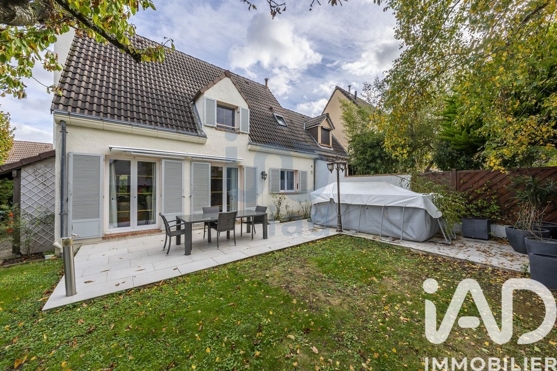House in Sucy-en-Brie, Ile-de-France, France 2 - 17410777