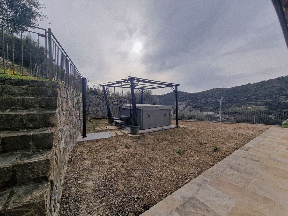 Villa in Vallecrosia, Liguria, Italy 3 - 17413661