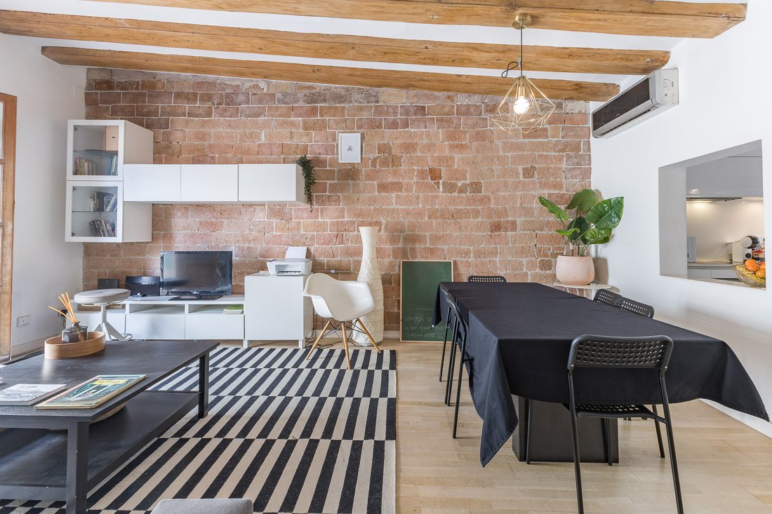 Apartment in Ciutat Vella, Barcelona, Spain 5 - 17360329