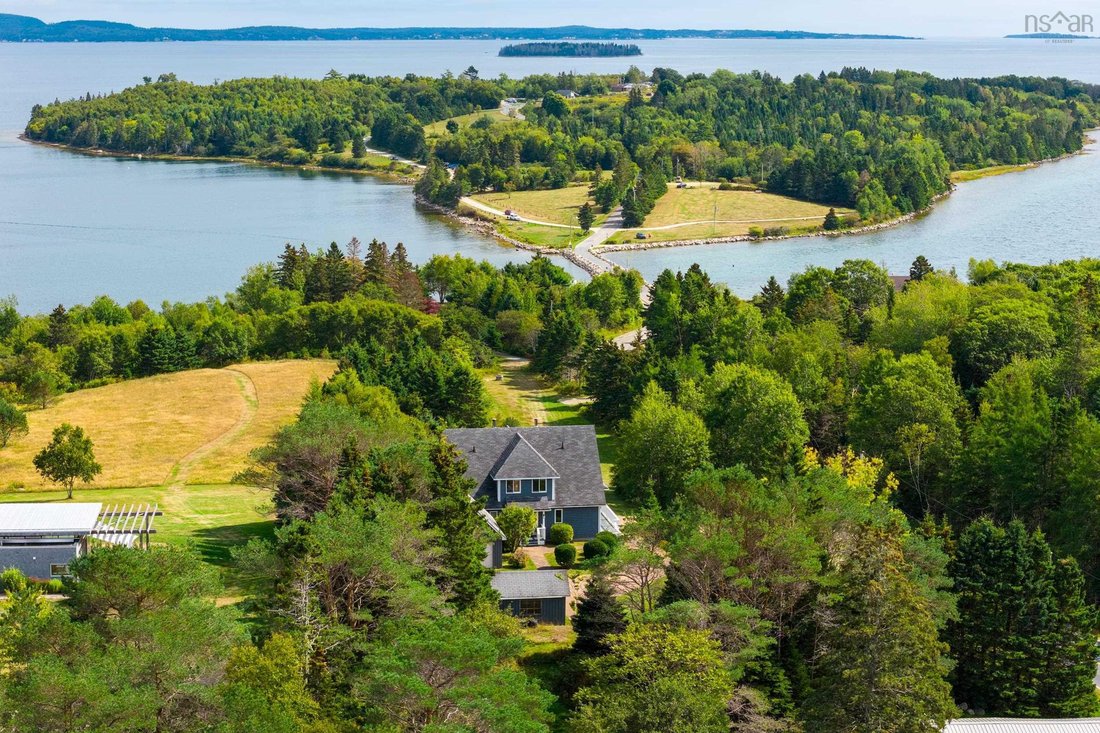 House in East Chester, Nova Scotia, Canada 2 - 17411254