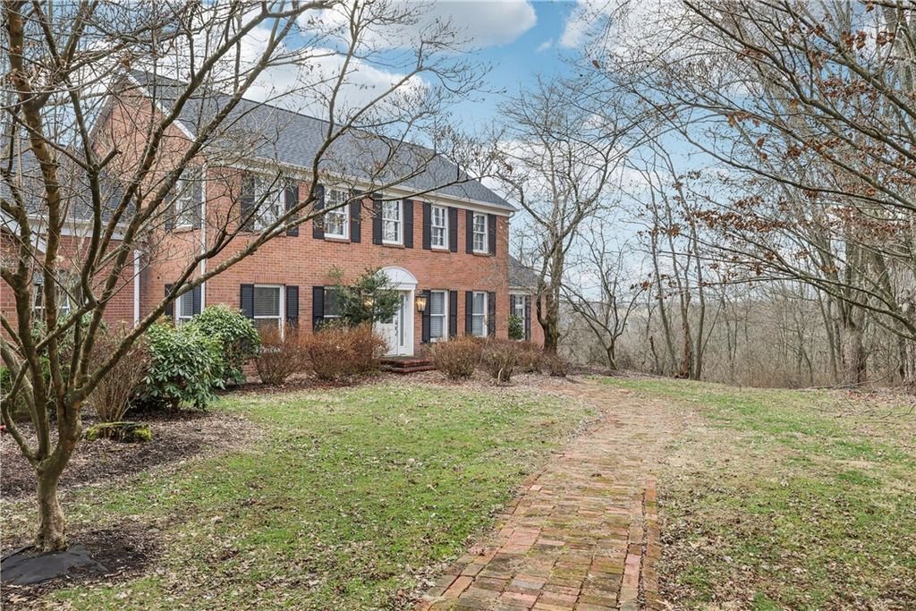 House in Natrona Heights, Pennsylvania, United States 2 - 17412795