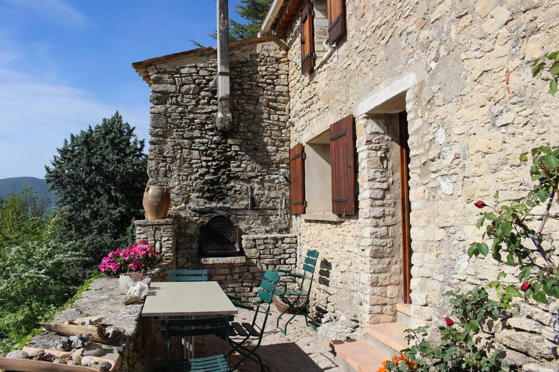 Estate in Viens, Provence-Alpes-Côte d'Azur, France 5 - 17412259