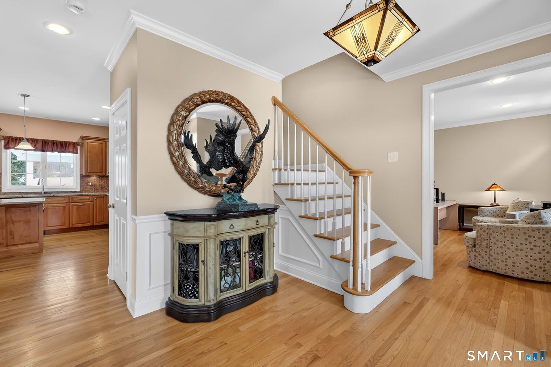 House in Monroe, Connecticut, United States 4 - 17413190