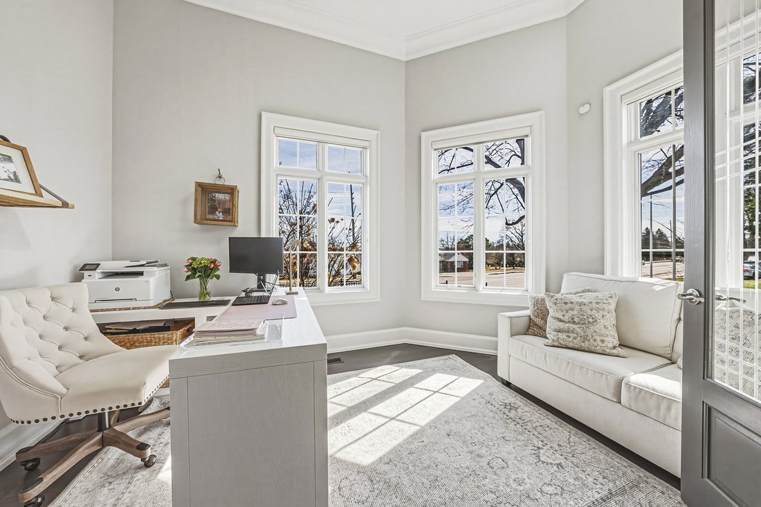 House in Burlington, Ontario, Canada 3 - 17408116