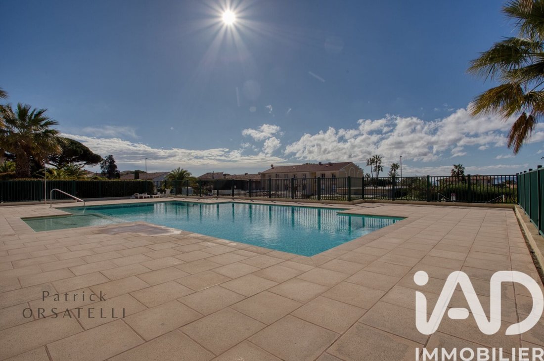 Apartment in Les Issambres, Roquebrune-sur-Argens, France 4 - 17412184