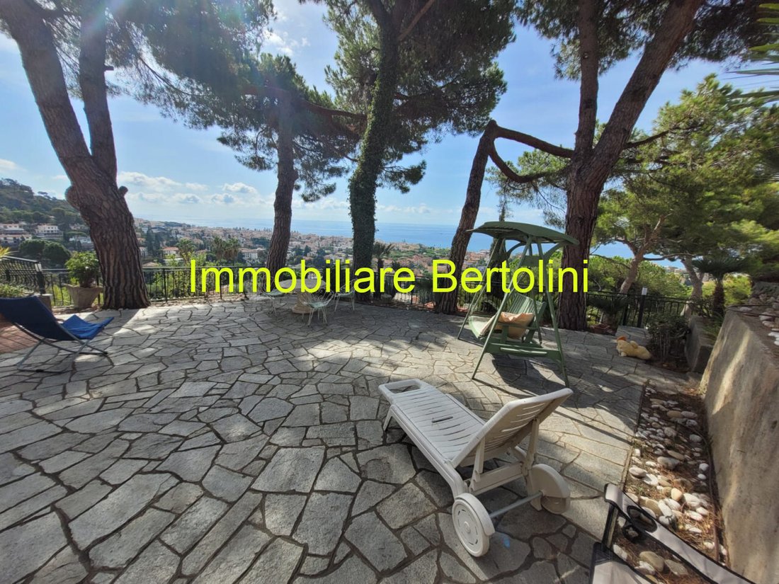 Villa in Bordighera, Liguria, Italy 5 - 17417928
