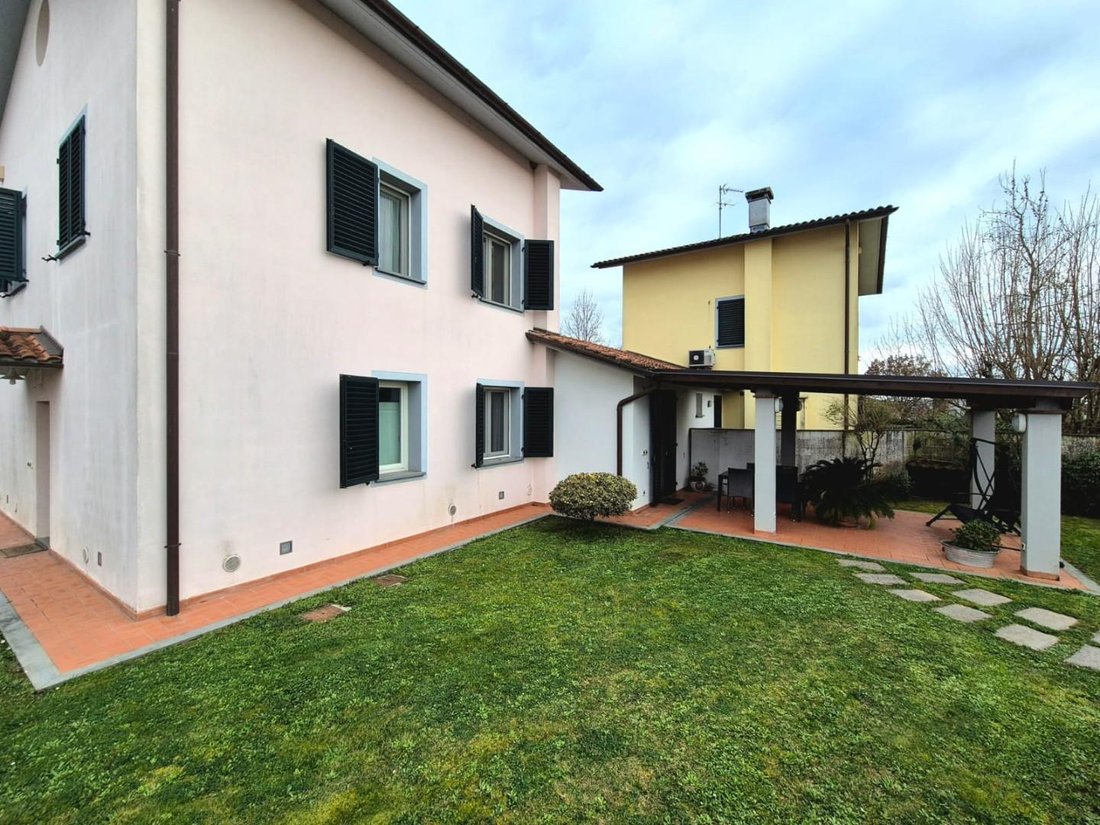 Villa in Segromigno in Monte, Capannori, Tuscany 4 - 17415754