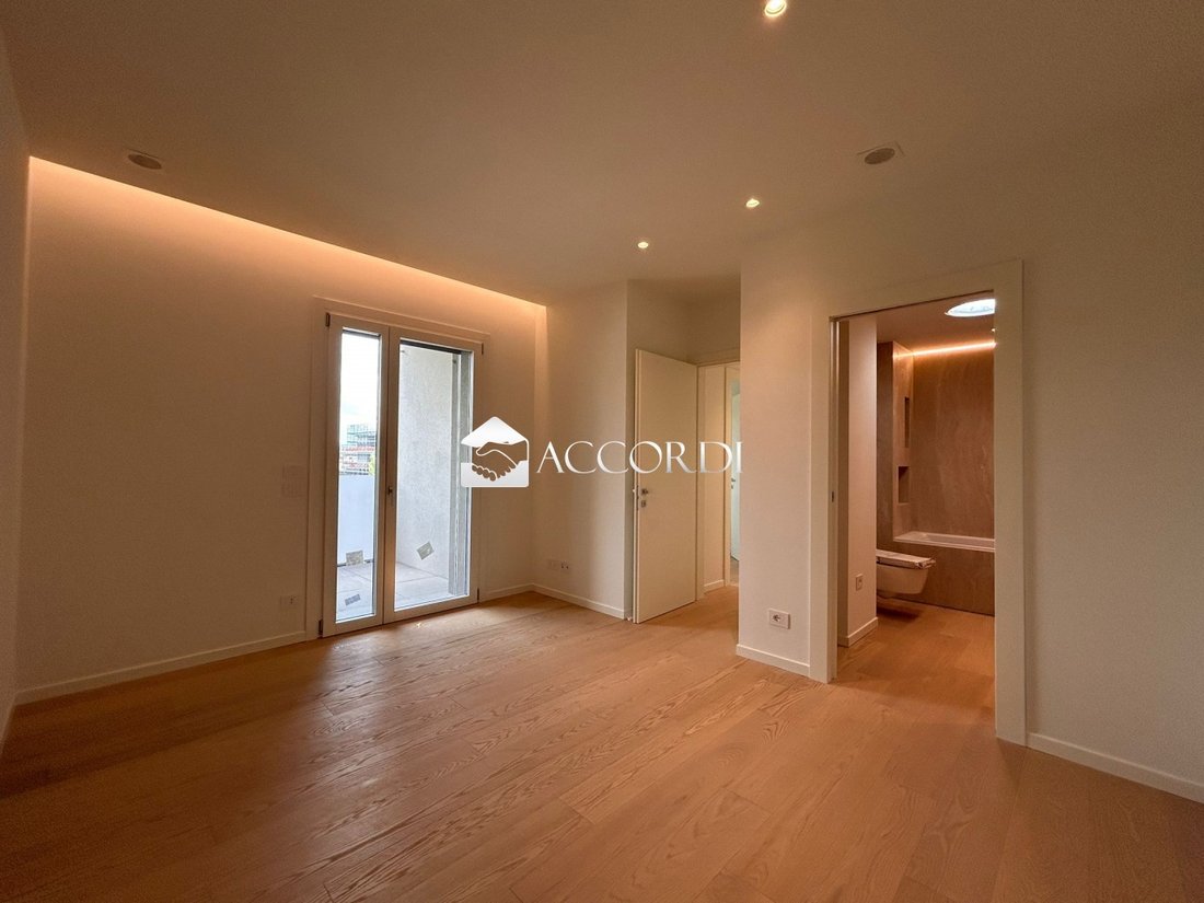 Apartment in City Center, Conegliano, Veneto 1 - 17416042