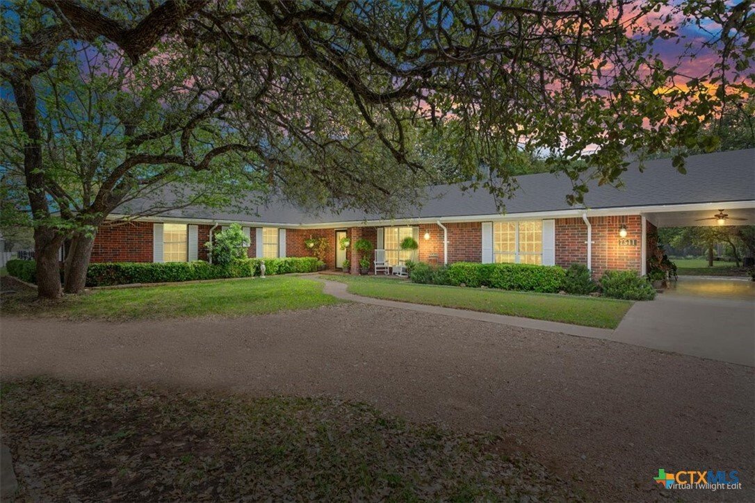 House in Salado, Texas, United States 1 - 17410559