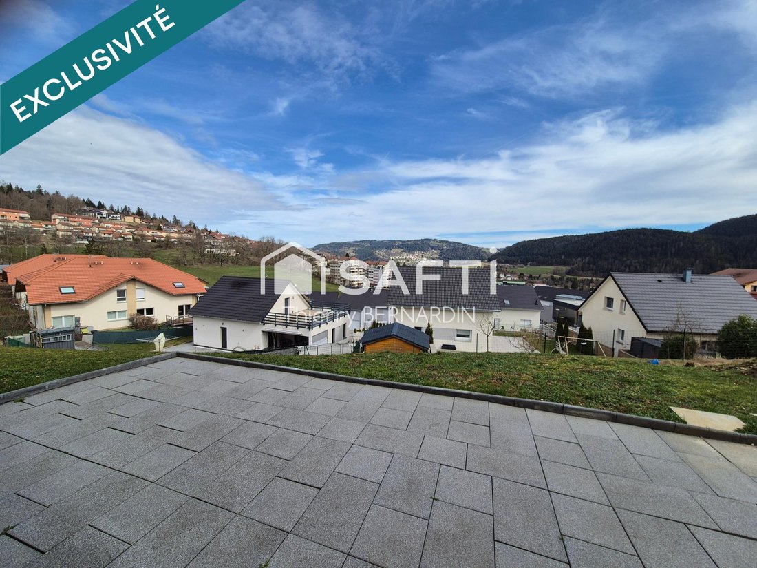 Haus in Villers-le-Lac, Bourgogne-Franche-Comté, Frankreich 1 - 17049766