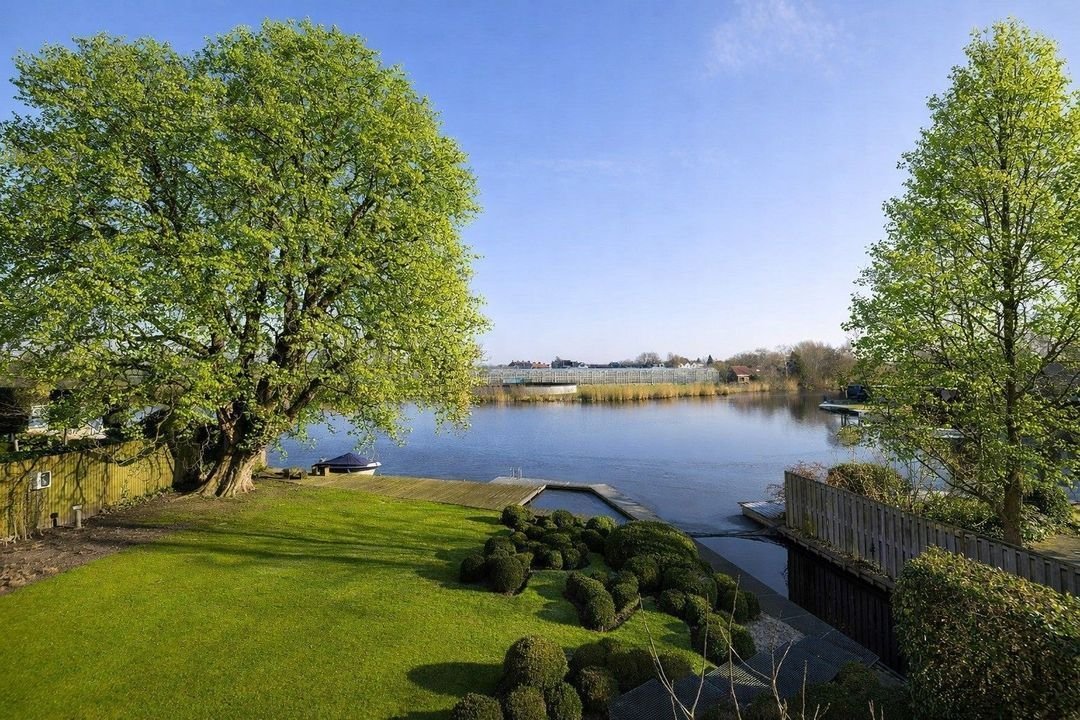 Villa in Hendrik-Ido-Ambacht, South Holland, Netherlands 2 - 17073729