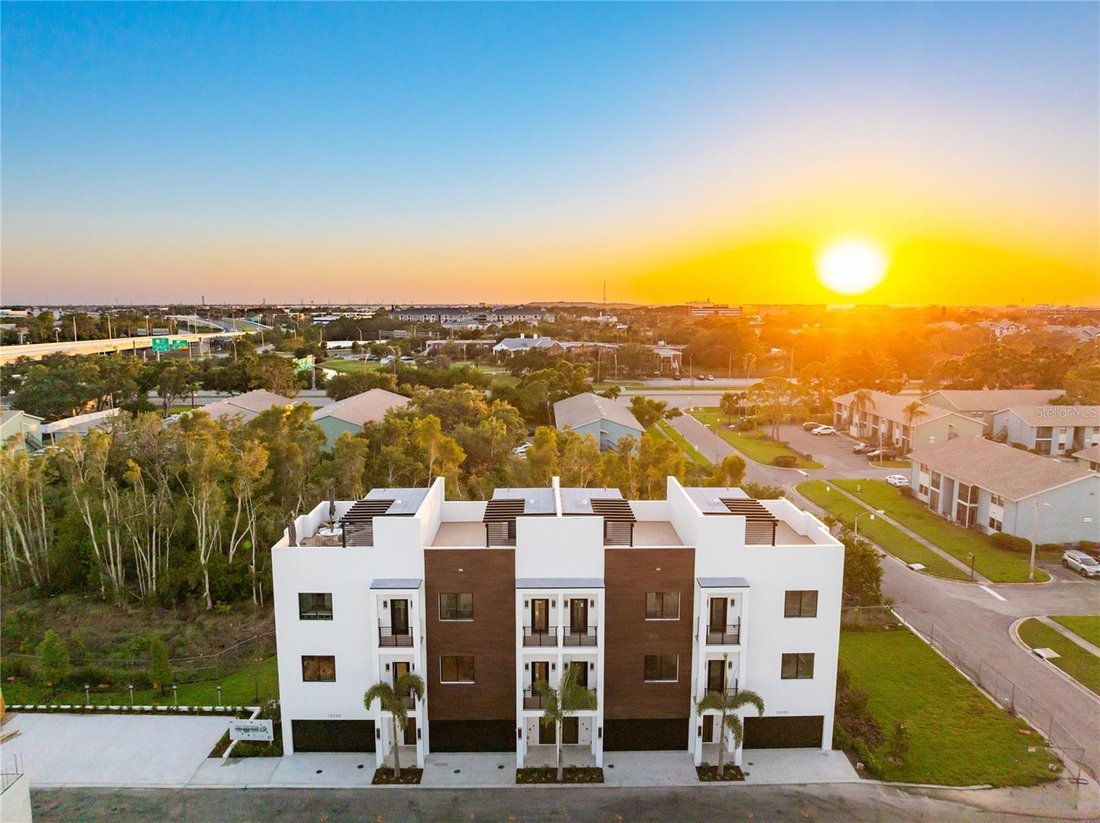 Townhouse in St. Petersburg, Florida, United States 2 - 17410877