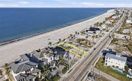 Land in Fort Myers Beach, Florida, United States 1