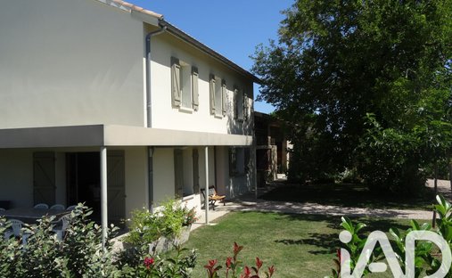 House in Bas-Pays, Montauban, France 1