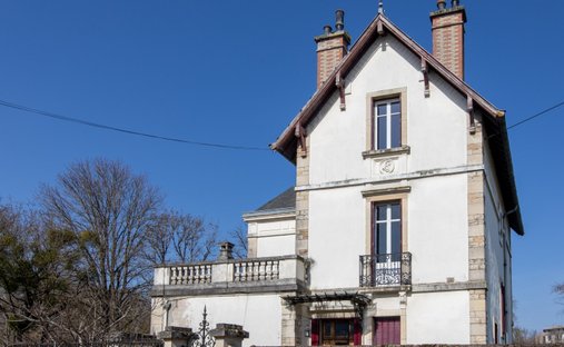 House in Toison d'Or-Zone Industrielle, Dijon, France 1