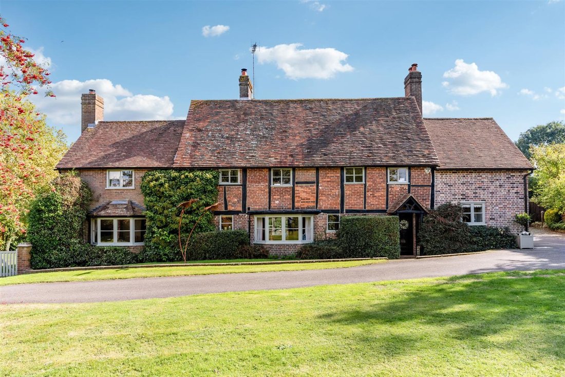 House in Hudnall, Little Gaddesden, England 1 - 17413943