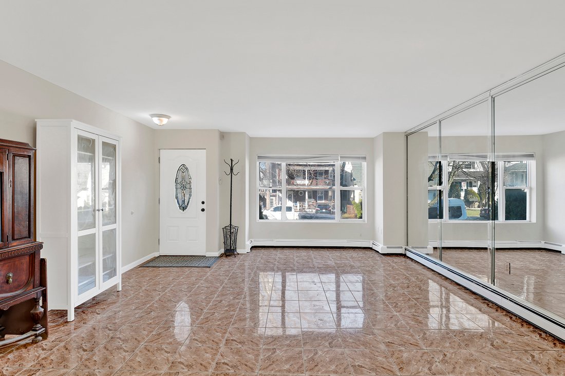 House in New York, New York, United States 2 - 17408741