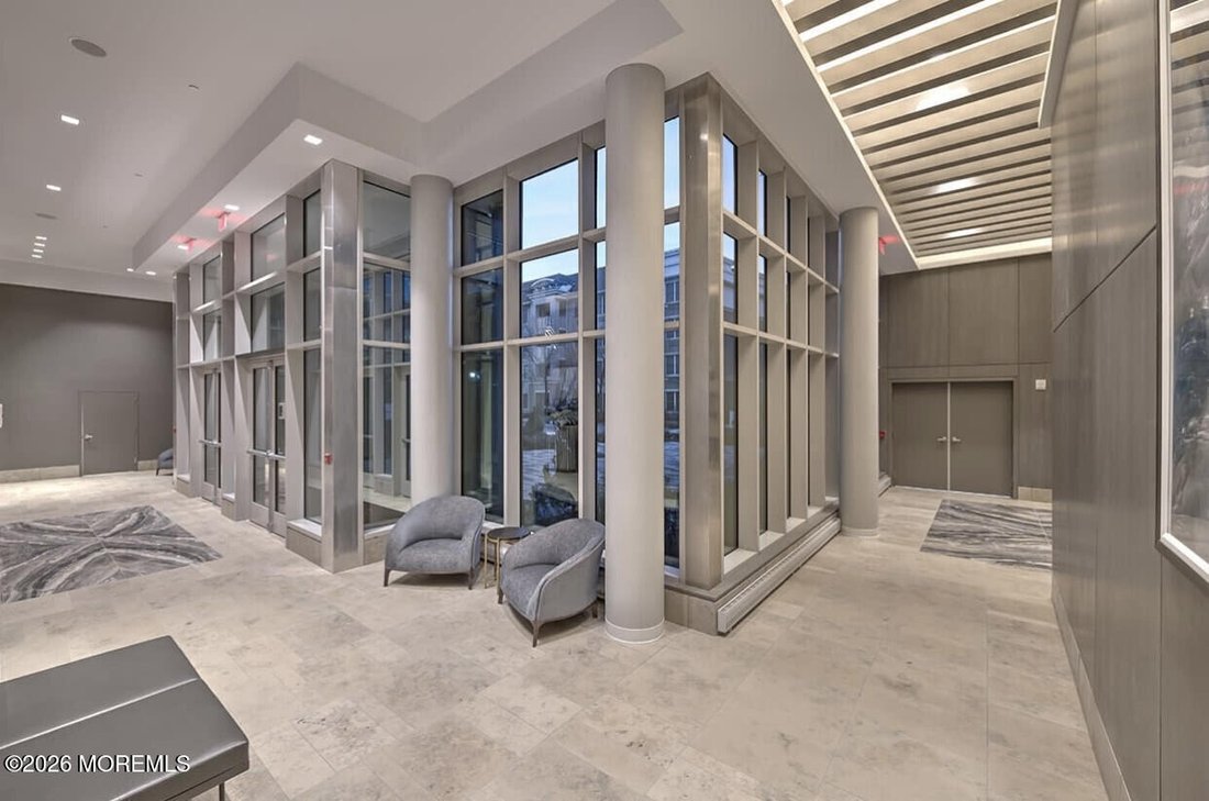 Condo in Long Branch, New Jersey, United States 2 - 17417075