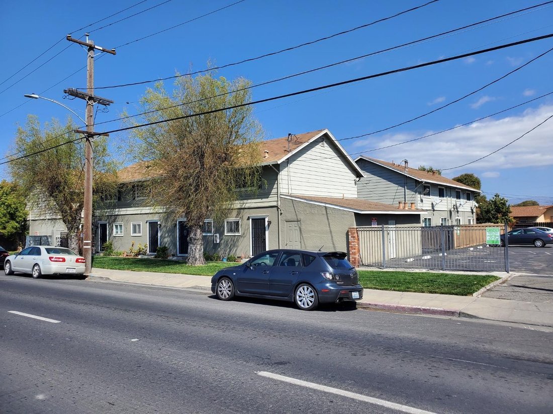 Santa Clara, California, United States 1 - 17413857