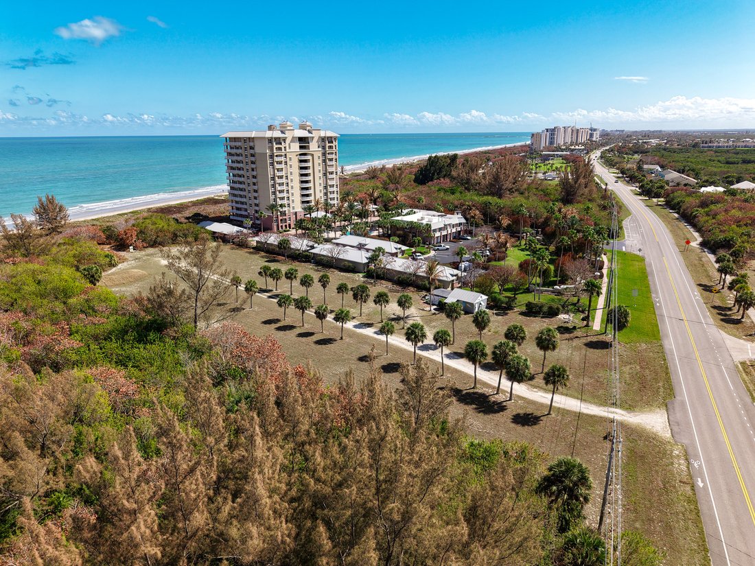 Land in Fort Pierce, Florida, United States 1 - 17421267