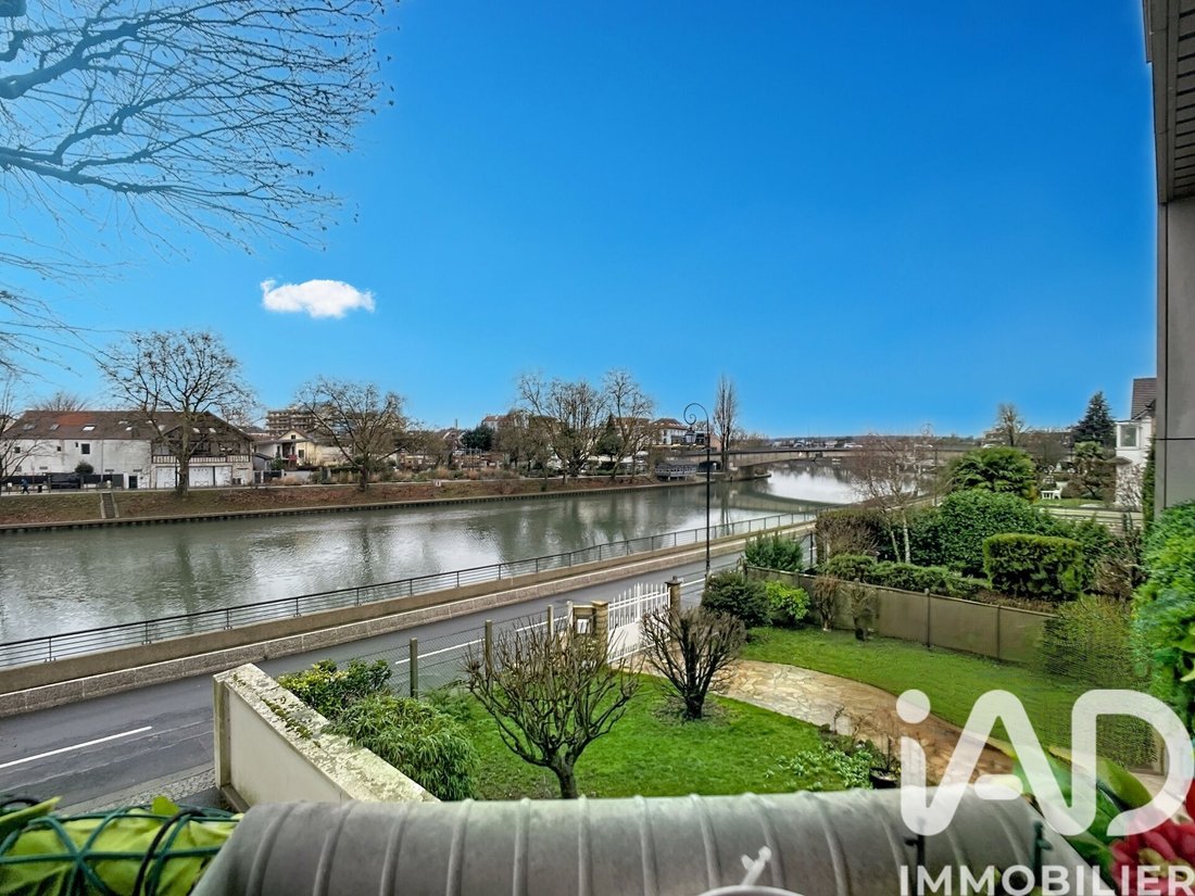 Apartment in L'Ile d'Amour, Le Perreux-sur-Marne, France 2 - 17420300