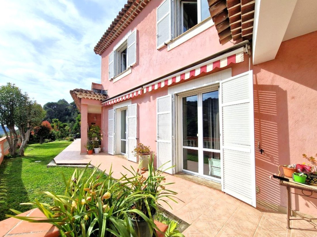 Villa in Soldano, Liguria, Italy 1 - 17385766