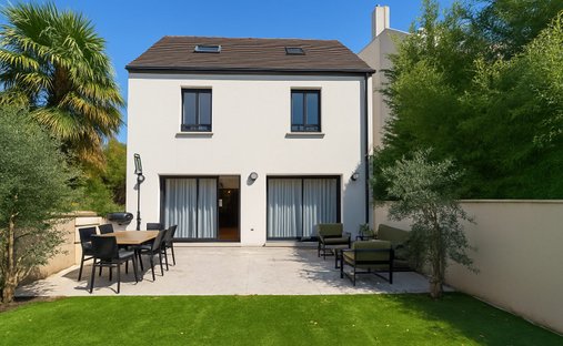 House in Adamville, Saint-Maur-des-Fossés, France 1