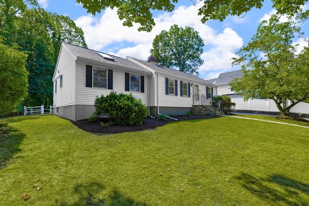 House in Needham, Massachusetts, United States 3 - 17413325