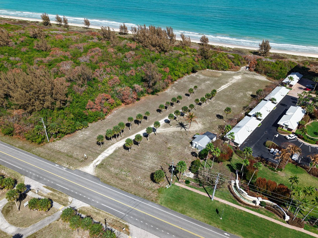 Land in Fort Pierce, Florida, United States 2 - 17421267